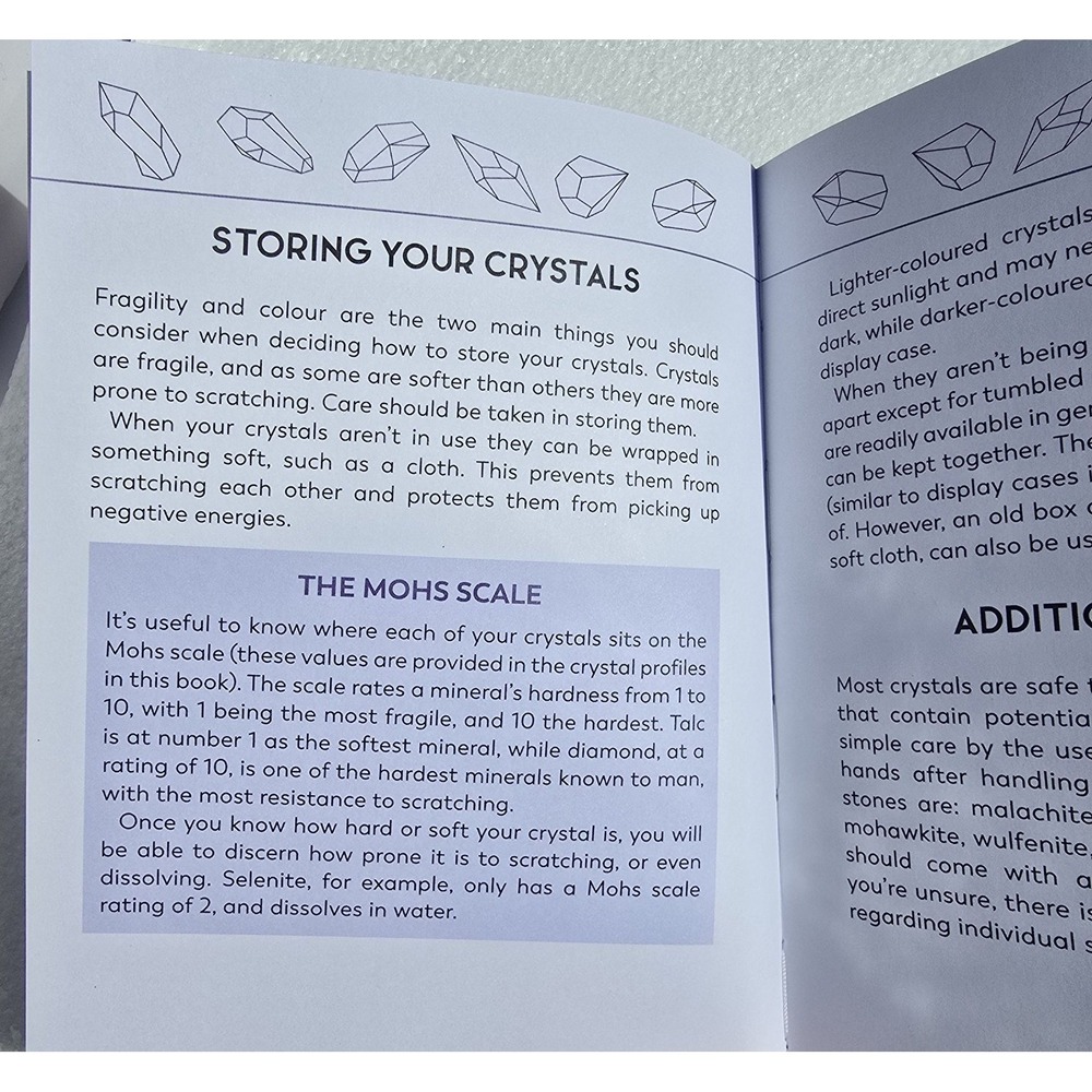 THE LITTLE BOOK FOR CRYSTAL LOVERS Astrid Carvel Hardcover Guide Stones - Picture 4 of 5
